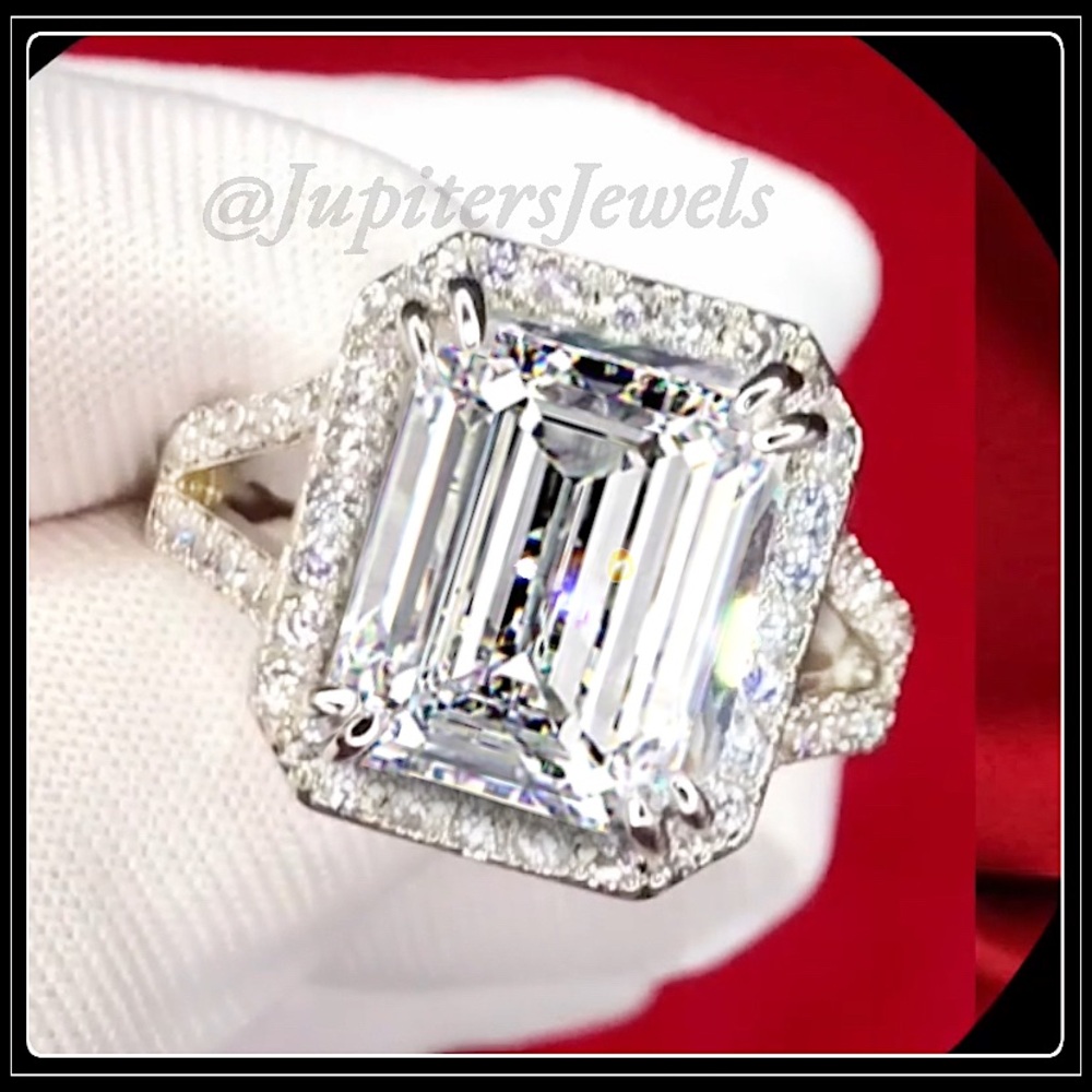 Clearance! NEW STATEMENT EMERALD CUT SIMULATED DIAMOND PAVE RING